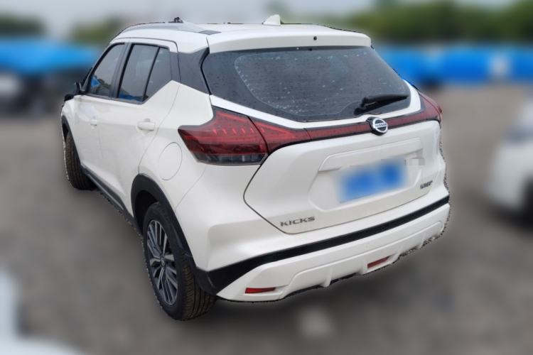 Used Nissan Kicks 2022 1.5L CVT XL Fashion Edition Rear Left 45 Deg