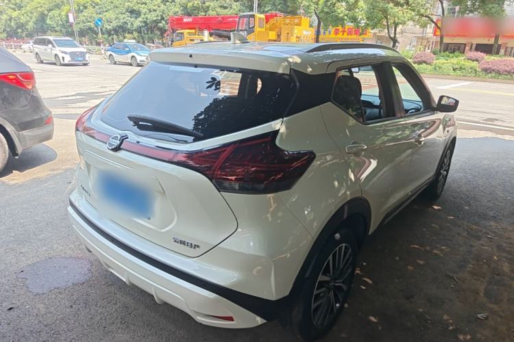 Used Nissan Kicks 2022 1.5L CVT XL Fashion Edition Rear Right 45 Deg
