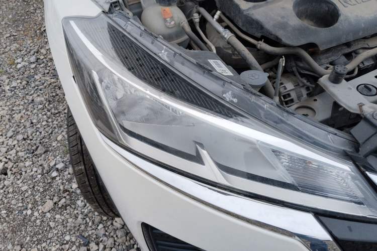 Used Nissan Kicks 2022 1.5L CVT XL Fashion Edition Right Front Headlight