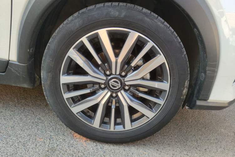 Used Nissan Kicks 2022 1.5L CVT XV Luxury Edition Right Front Wheel Hub