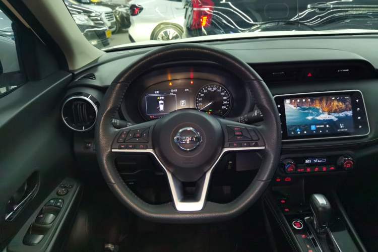 Used Nissan Kicks 2022 1.5L CVT XV Luxury Edition Steering Wheel