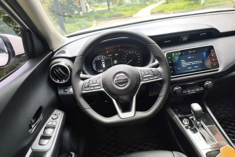 Used Nissan Kicks 2022 1.5L CVT XV Luxury Edition Steering Wheel