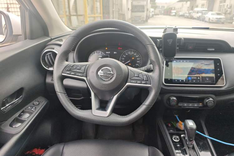 Used Nissan Kicks 2022 1.5L CVT XV Luxury Edition Steering Wheel