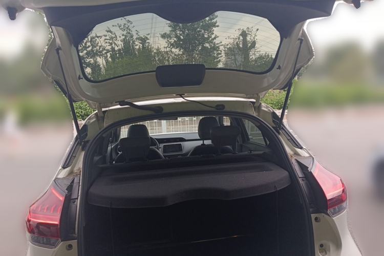 Used Nissan Kicks 2022 1.5L CVT XV Luxury Edition Trunk