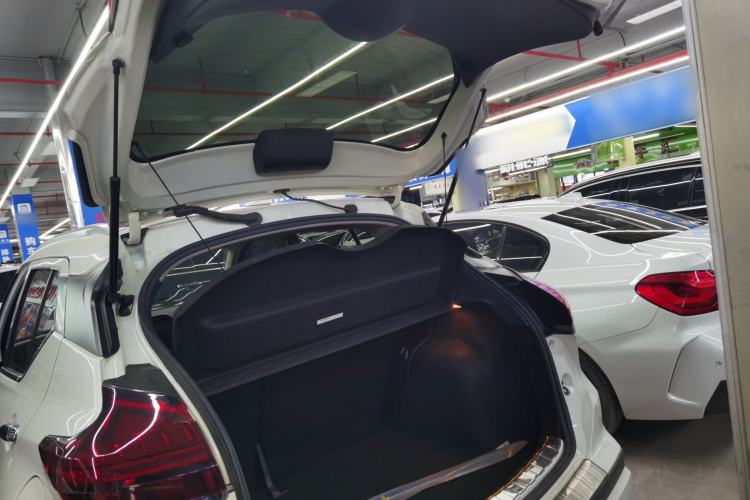 Used Nissan Kicks 2022 1.5L CVT XV Luxury Edition Trunk