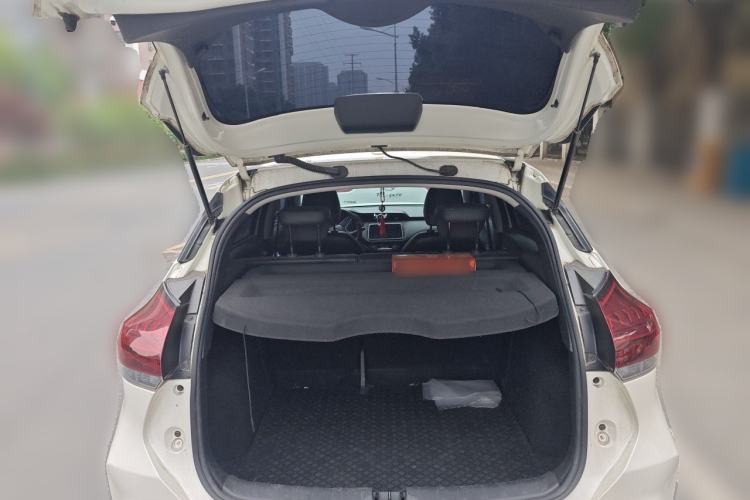 Used Nissan Kicks 2022 1.5L CVT XV Luxury Edition Trunk