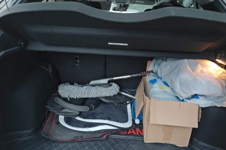 Used Nissan Kicks 2022 1.5L CVT XV Luxury Edition Trunk