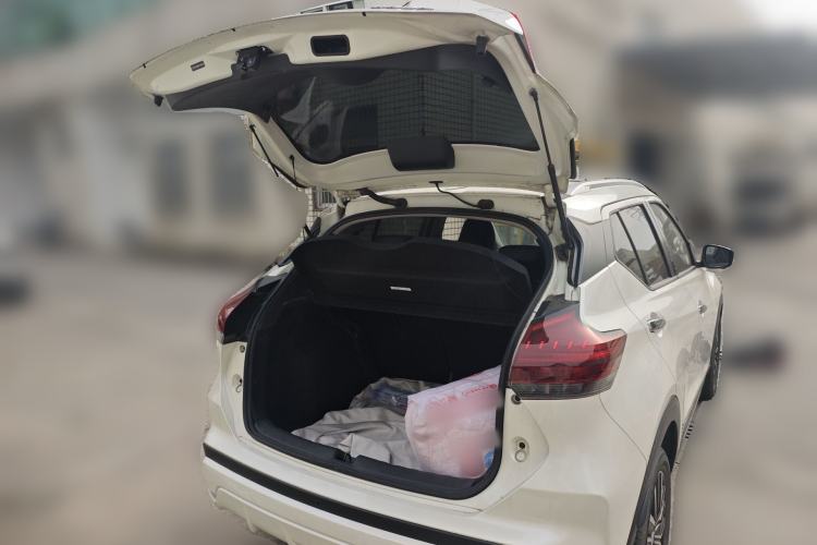 Used Nissan Kicks 2022 1.5L CVT XV Luxury Edition Trunk