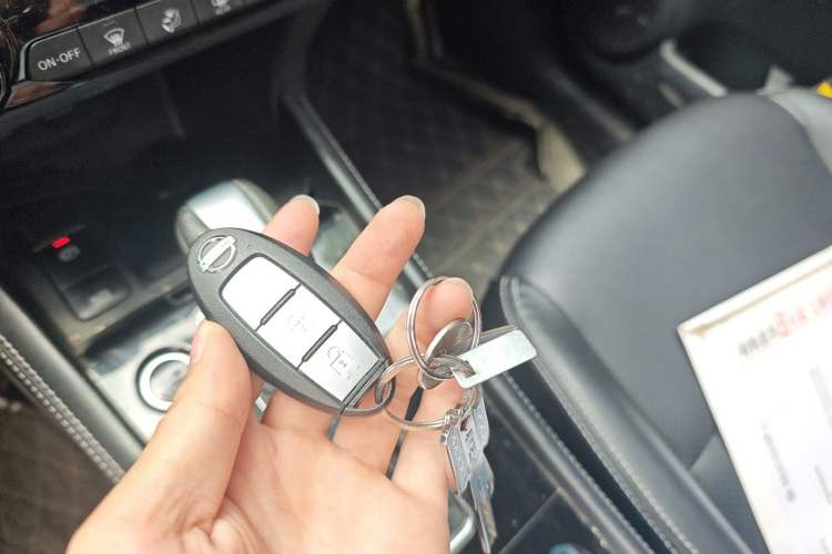 Used Nissan Kicks 2022 1.5L CVT XV Luxury Edition Vehicle Key