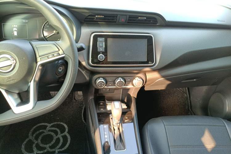 Used Nissan Kicks 2023 Jingqing Edition 1.5L Combining "Power" with a Stylish Touch Audio And AC Panel