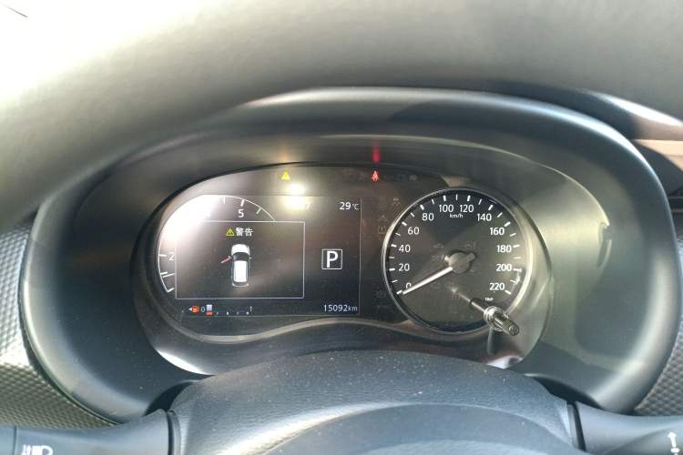 Used Nissan Kicks 2023 Jingqing Edition 1.5L Combining "Power" with a Stylish Touch Instrument Cluster