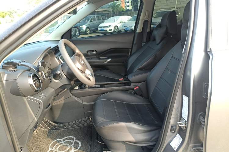 Used Nissan Kicks 2023 Jingqing Edition 1.5L Combining "Power" with a Stylish Touch Left Front Seat