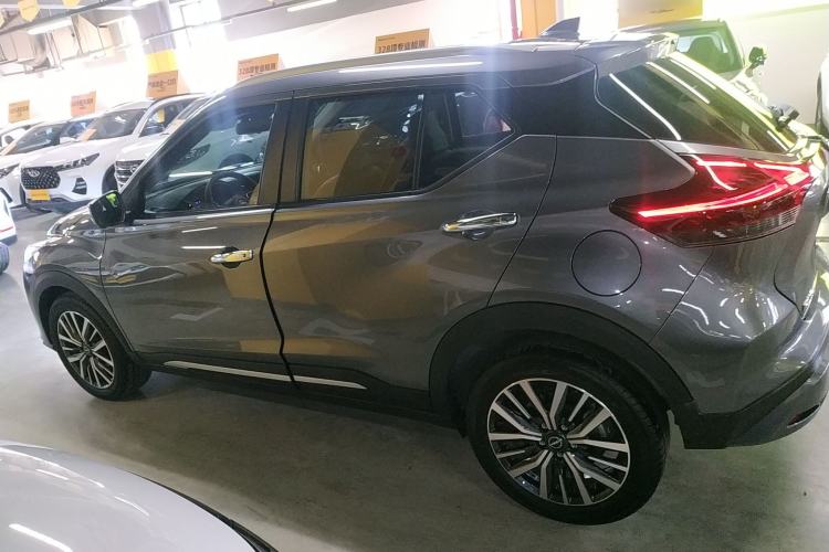 Used Nissan Kicks 2023 Jingqing Edition 1.5L Unleash Pure "Jing" – The Luxurious Version Left Side