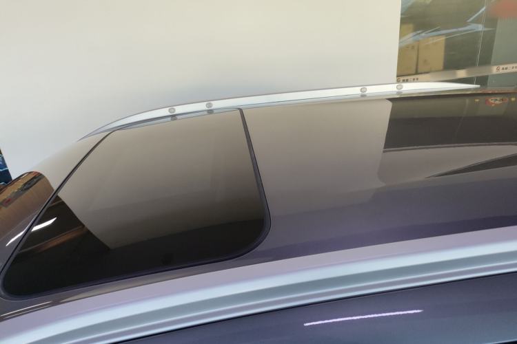 Used Nissan Kicks 2023 Jingqing Edition 1.5L Unleash Pure "Jing" – The Luxurious Version Roof