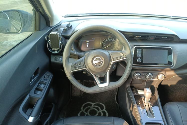 Used Nissan Kicks 2023 Jingqing Edition 1.5L Combining "Power" with a Stylish Touch Steering Wheel