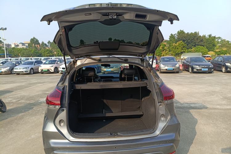 Used Nissan Kicks 2023 Jingqing Edition 1.5L Combining "Power" with a Stylish Touch Trunk