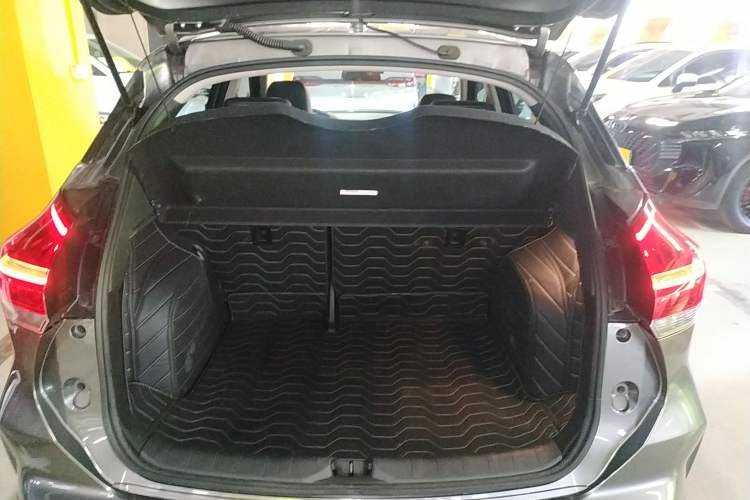 Used Nissan Kicks 2023 Jingqing Edition 1.5L Unleash Pure "Jing" – The Luxurious Version Trunk