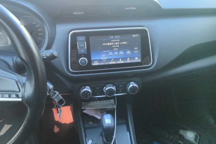 Used Nissan Kicks 2023 Jingqing Edition 1.5L Combining "Power" with a Stylish Touch Audio And AC Panel