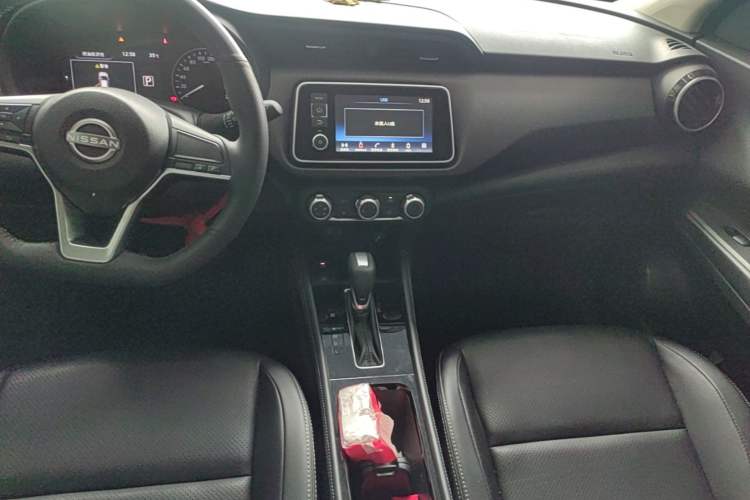 Used Nissan Kicks 2023 Jingqing Edition 1.5L Combining "Power" with a Stylish Touch Audio And AC Panel