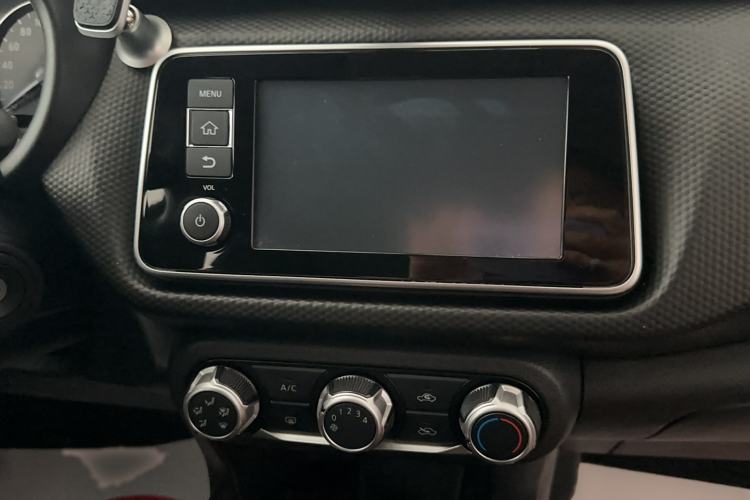 Used Nissan Kicks 2023 Jingqing Edition 1.5L Combining "Power" with a Stylish Touch Audio And AC Panel