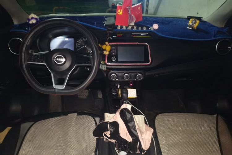 Used Nissan Kicks 2023 Jingqing Edition 1.5L Combining "Power" with a Stylish Touch Center Console