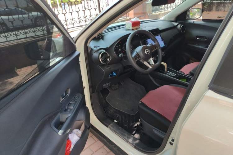 Used Nissan Kicks 2023 Jingqing Edition 1.5L Combining "Power" with a Stylish Touch Driver Seat