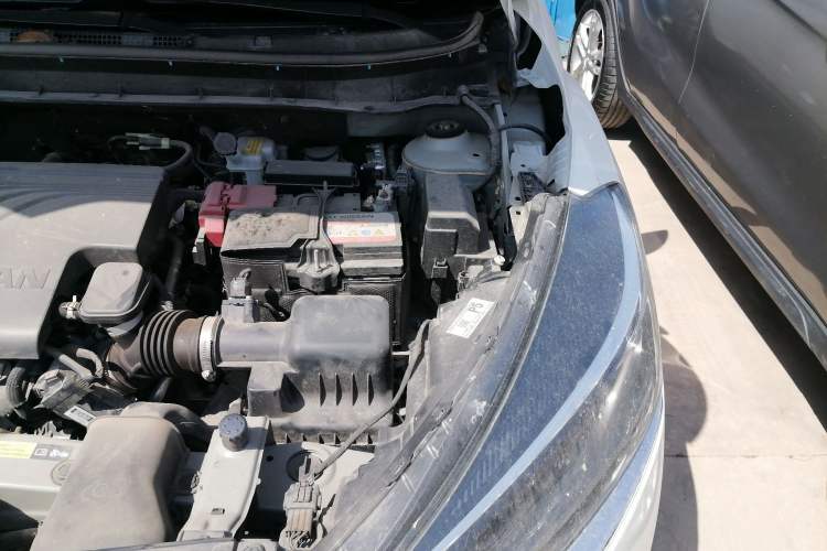 Used Nissan Kicks 2023 Jingqing Edition 1.5L Combining "Power" with a Stylish Touch Engine Bay Left