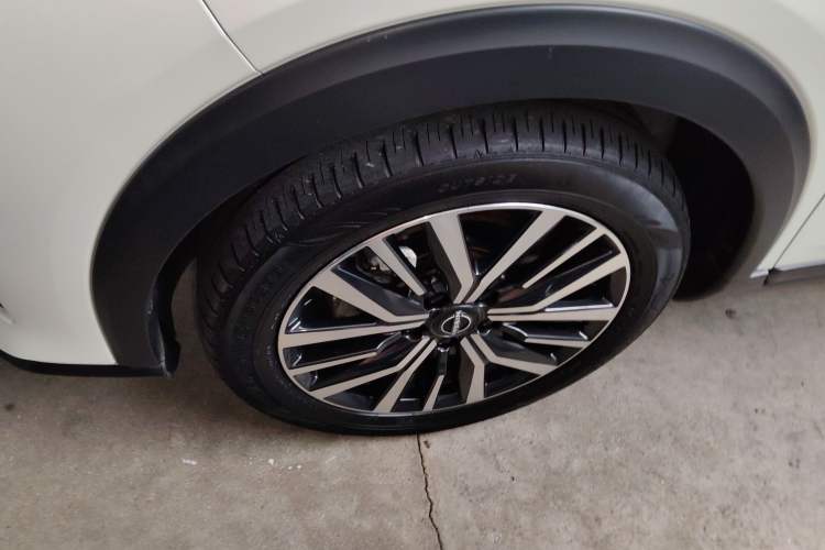 Used Nissan Kicks 2023 Jingqing Edition 1.5L Unleash Pure "Jing" – The Luxurious Version Exterior 4