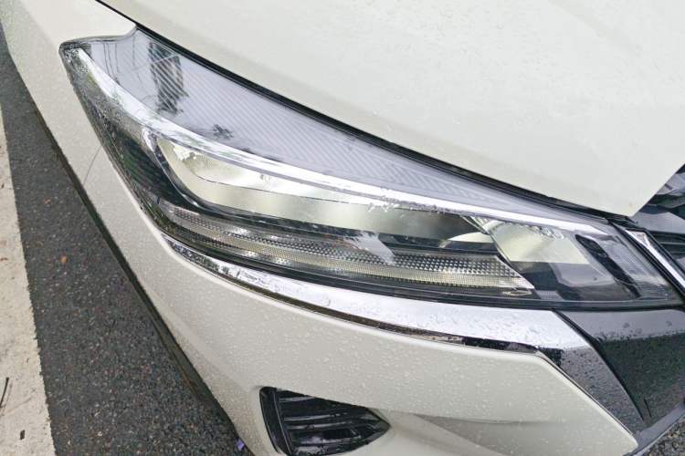 Used Nissan Kicks 2023 Jingqing Edition 1.5L Unleash Pure "Jing" – The Luxurious Version Exterior 6