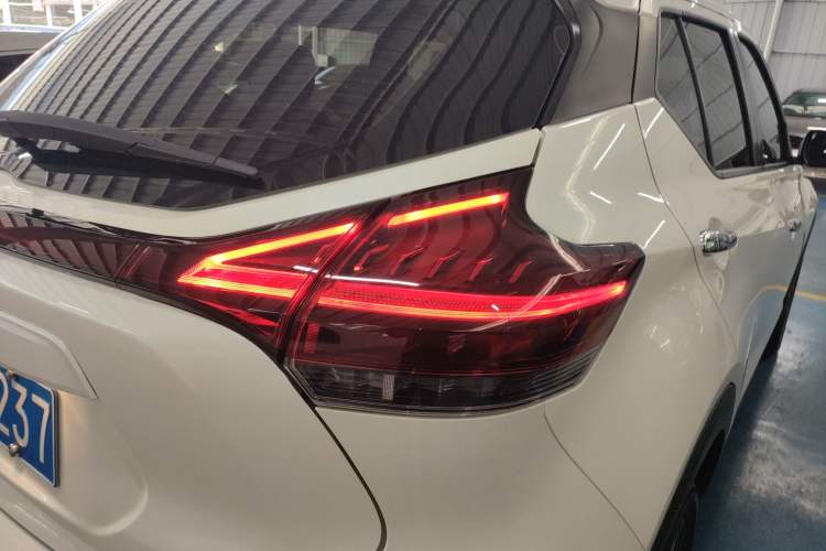 Used Nissan Kicks 2023 Jingqing Edition 1.5L Combining "Power" with a Stylish Touch Exterior 6