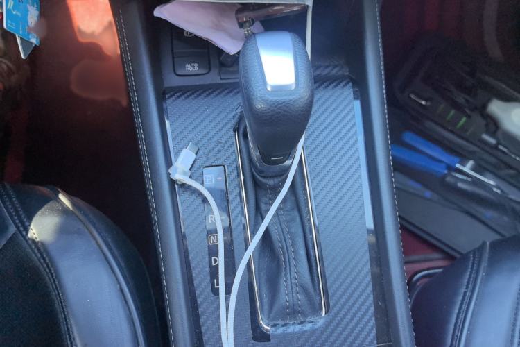 Used Nissan Kicks 2023 Jingqing Edition 1.5L Combining "Power" with a Stylish Touch Gear Lever