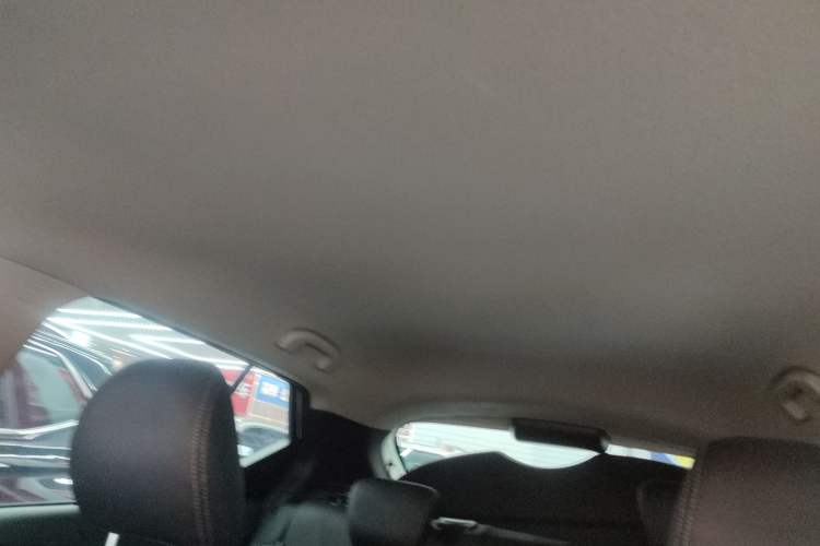Used Nissan Kicks 2023 Jingqing Edition 1.5L Combining "Power" with a Stylish Touch Headliner
