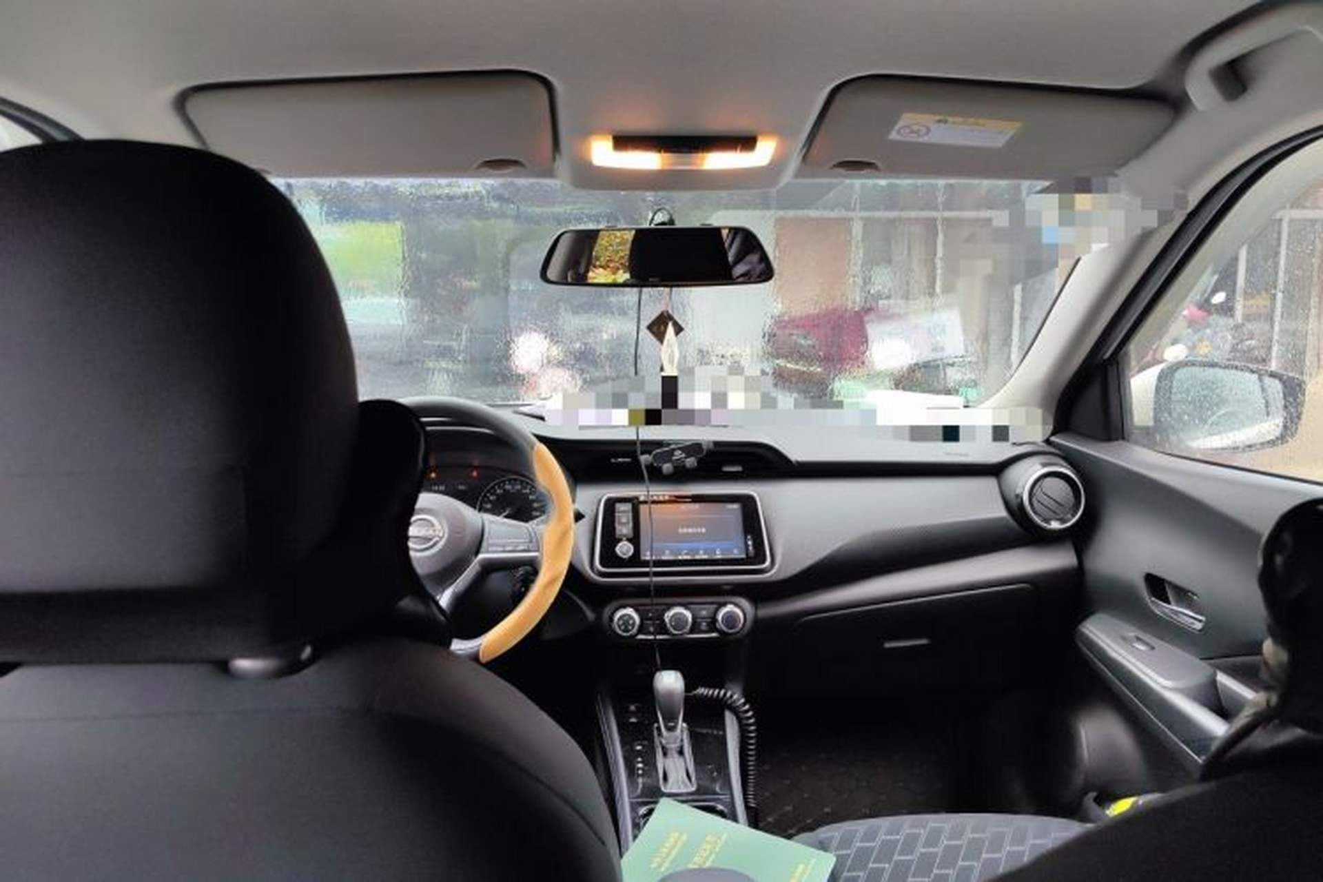 Used Nissan Kicks 2023 Jingqing Edition 1.5L Combining "Power" with a Stylish Touch Headliner