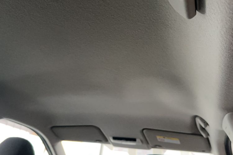Used Nissan Kicks 2023 Jingqing Edition 1.5L Combining "Power" with a Stylish Touch Headliner