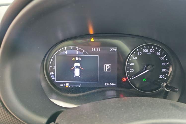 Used Nissan Kicks 2023 Jingqing Edition 1.5L Combining "Power" with a Stylish Touch Instrument Cluster