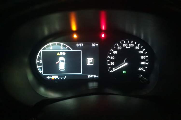 Used Nissan Kicks 2023 Jingqing Edition 1.5L Combining "Power" with a Stylish Touch Instrument Cluster