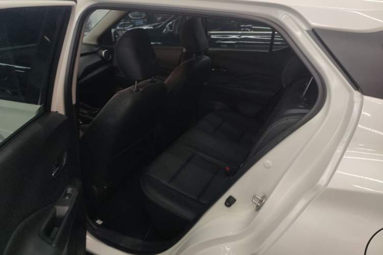 Used Nissan Kicks 2023 Jingqing Edition 1.5L Combining "Power" with a Stylish Touch Interior 4