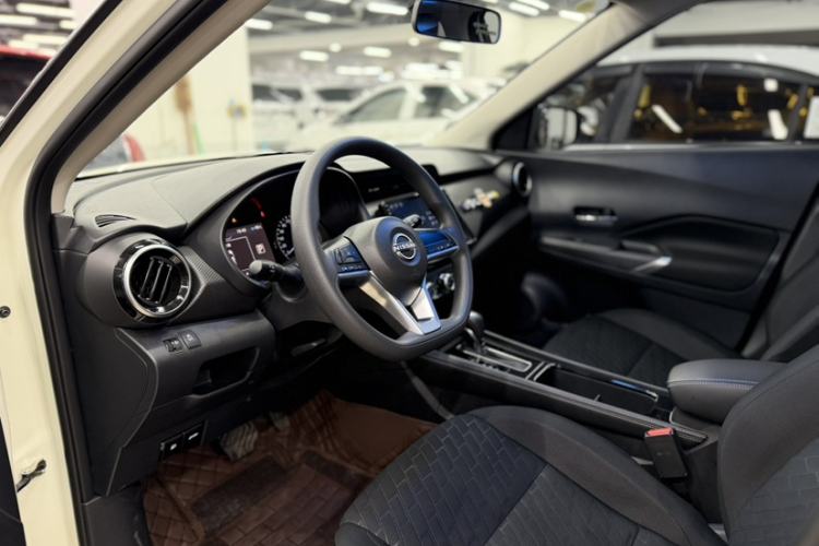 Used Nissan Kicks 2023 Jingqing Edition 1.5L Combining "Power" with a Stylish Touch Interior 6