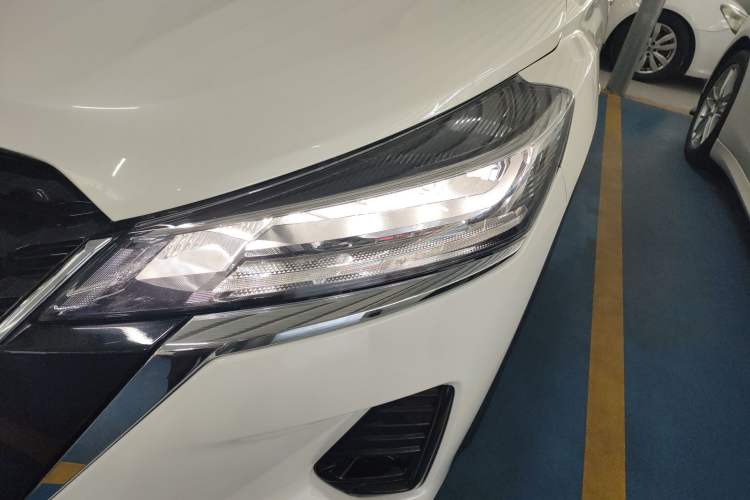 Used Nissan Kicks 2023 Jingqing Edition 1.5L Combining "Power" with a Stylish Touch Left Front Headlight
