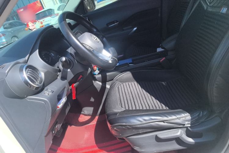 Used Nissan Kicks 2023 Jingqing Edition 1.5L Combining "Power" with a Stylish Touch Left Front Seat