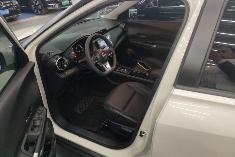 Used Nissan Kicks 2023 Jingqing Edition 1.5L Combining "Power" with a Stylish Touch Left Front Seat