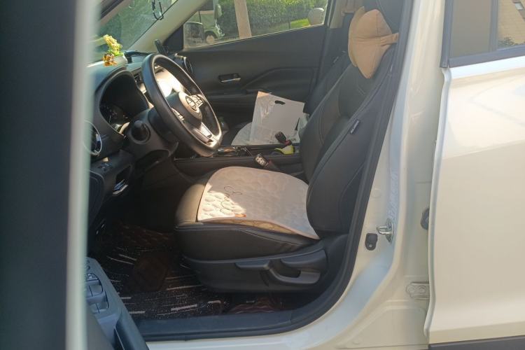 Used Nissan Kicks 2023 Jingqing Edition 1.5L Unleash Pure "Jing" – The Luxurious Version Left Front Seat