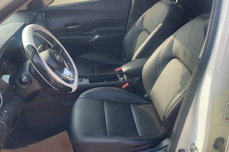 Used Nissan Kicks 2023 Jingqing Edition 1.5L Unleash Pure "Jing" – The Luxurious Version Left Front Seat
