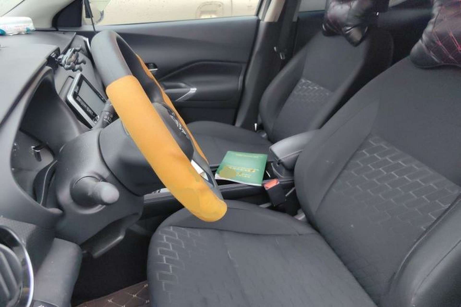 Used Nissan Kicks 2023 Jingqing Edition 1.5L Combining "Power" with a Stylish Touch Left Front Seat
