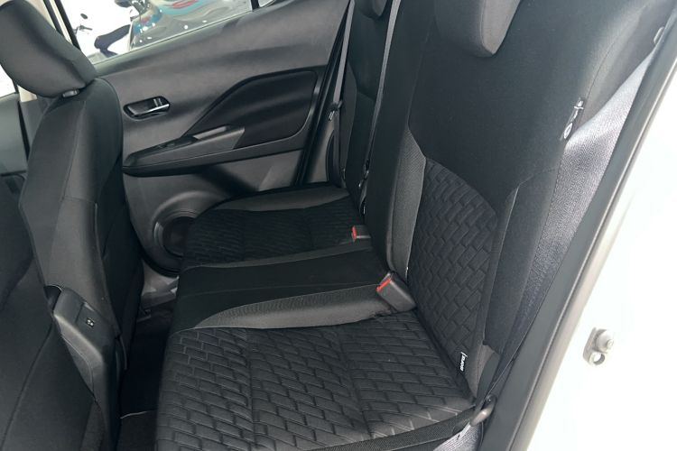 Used Nissan Kicks 2023 Jingqing Edition 1.5L Combining "Power" with a Stylish Touch Left Front Seat
