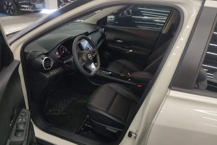 Used Nissan Kicks 2023 Jingqing Edition 1.5L Combining "Power" with a Stylish Touch Left Front Seat
