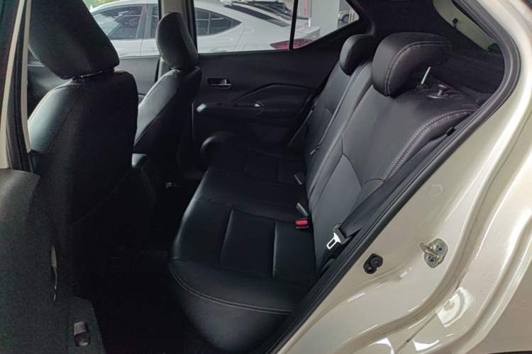 Used Nissan Kicks 2023 Jingqing Edition 1.5L Combining "Power" with a Stylish Touch Left Rear Seat