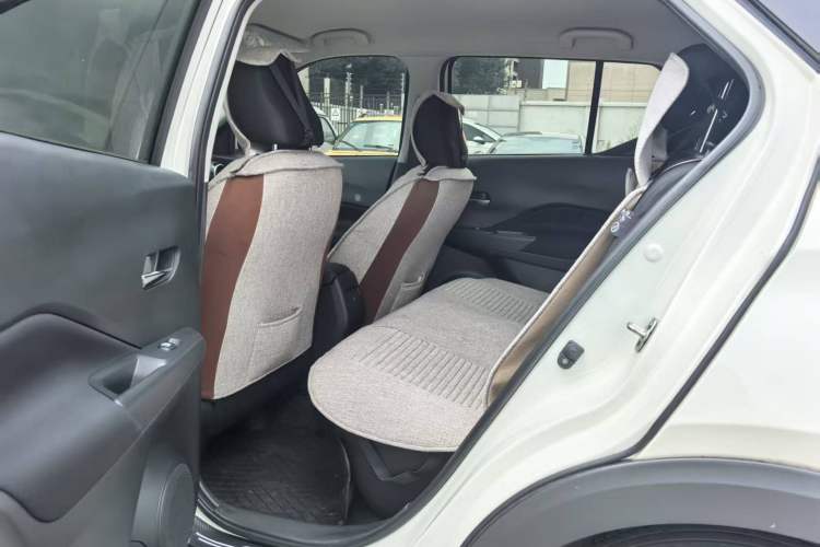 Used Nissan Kicks 2023 Jingqing Edition 1.5L Combining "Power" with a Stylish Touch Left Rear Seat