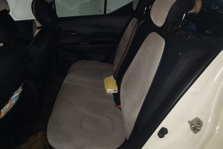 Used Nissan Kicks 2023 Jingqing Edition 1.5L Combining "Power" with a Stylish Touch Left Rear Seat