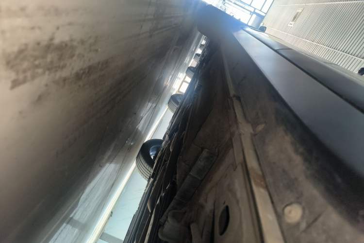 Used Nissan Kicks 2023 Jingqing Edition 1.5L Unleash Pure "Jing" – The Luxurious Version Left Side Sill